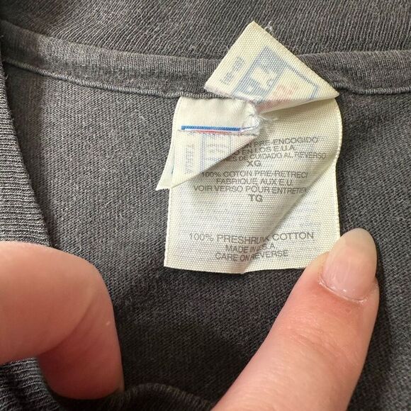 VTG 90s Hawaii Aloha Gecko Vacation Aztec Black Beach Hands Beefy Tshirt | XL - Picture 6 of 6